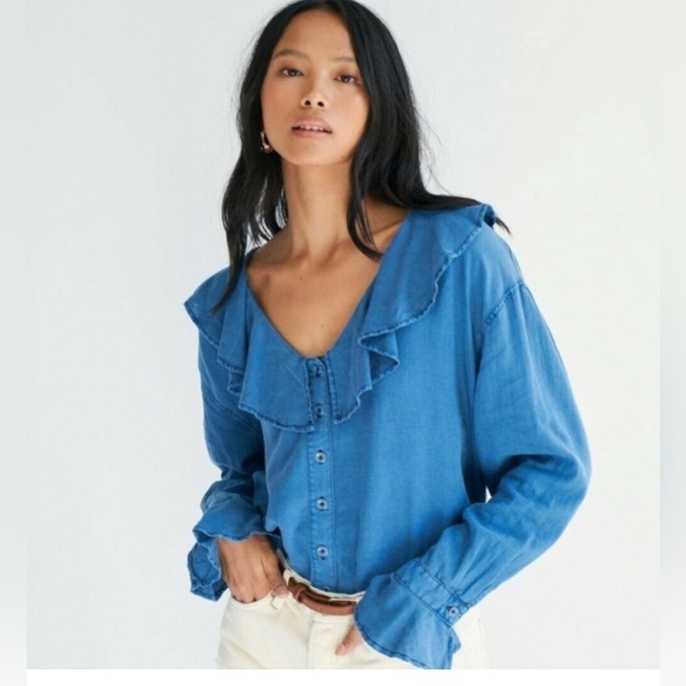 We the Free Blue Ruffled V-neck Top